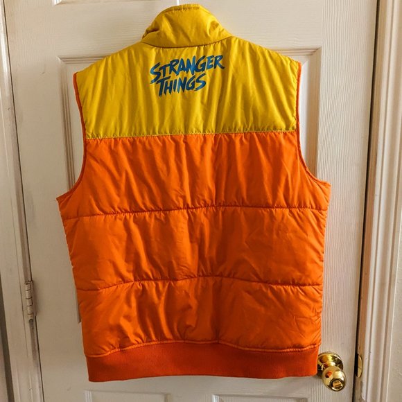 Stranger Things Retro puffer vest L - Picture 4 of 5